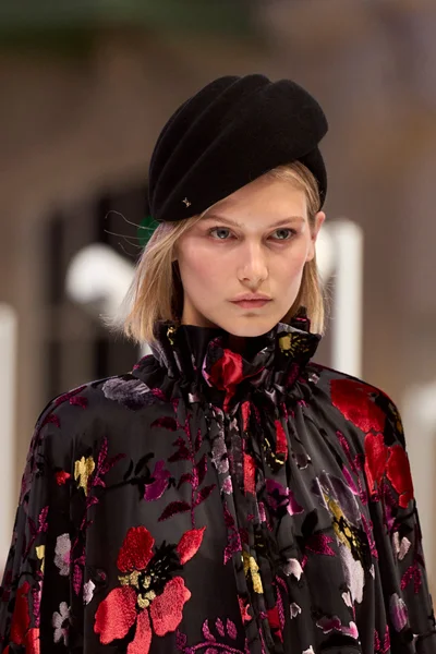 Look 37